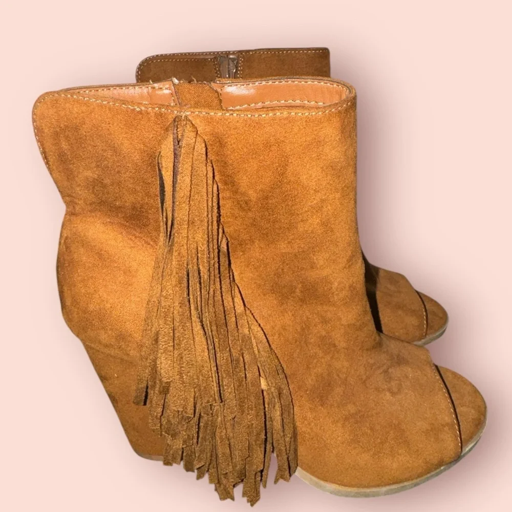 Big Buddha Suede Fringe Ankle Boots Peep Toe Block Heel Tan